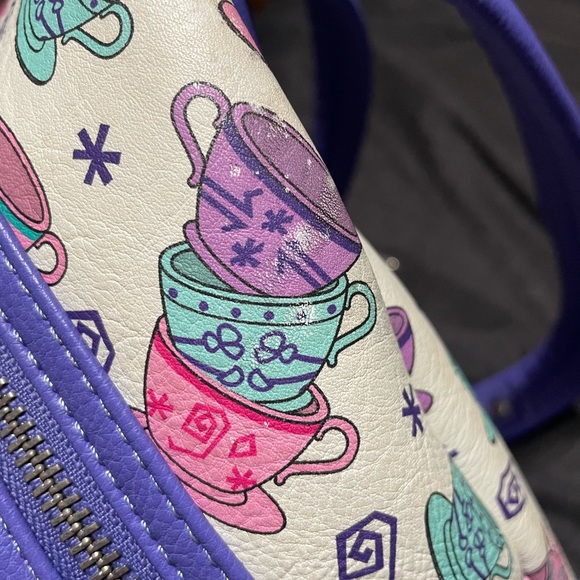 Alice in wonderland Loungefly backpack - Picture 4 of 4